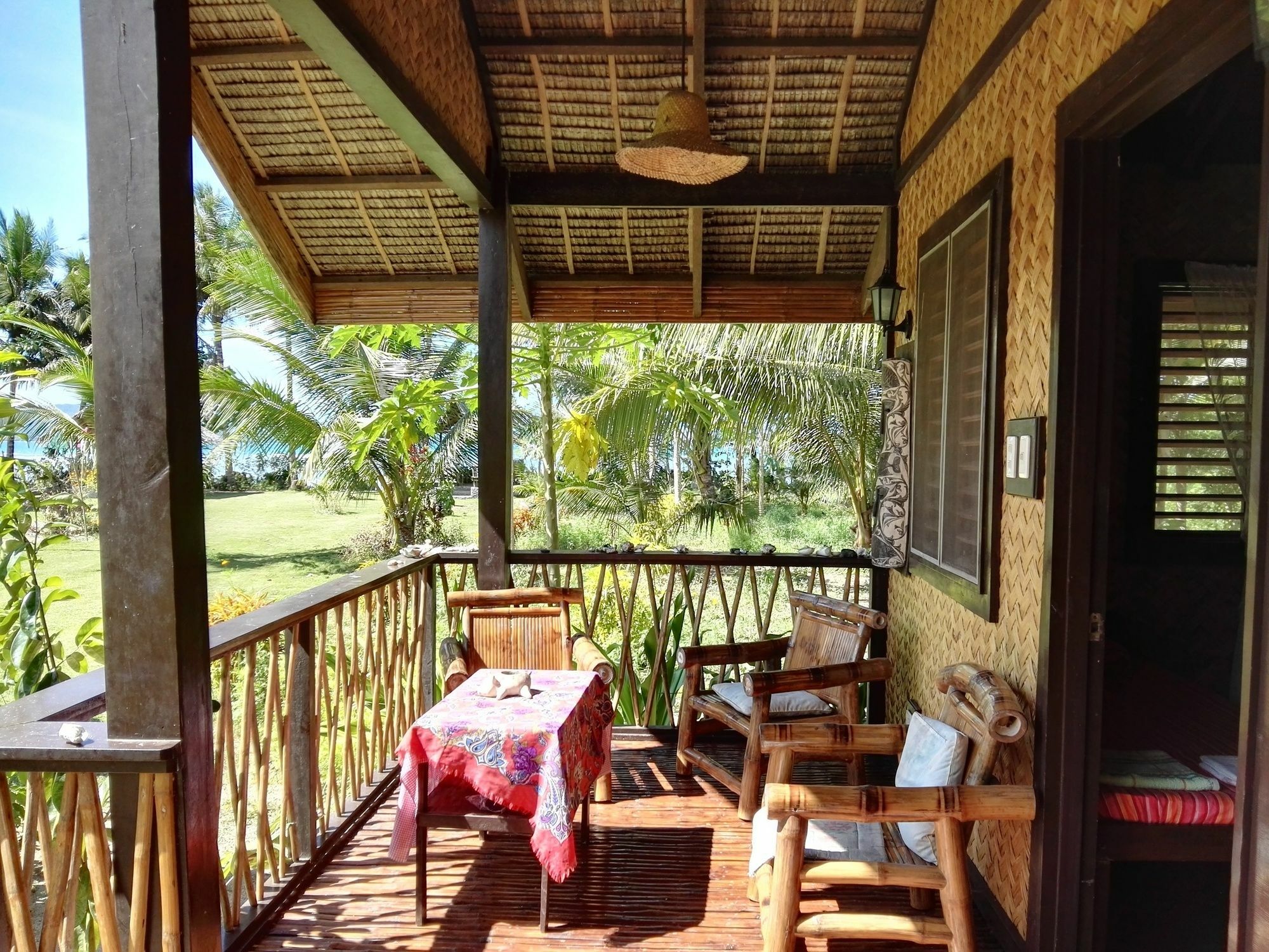 Kahamut-An Beach And Cottages Puerto Princesa Exterior foto