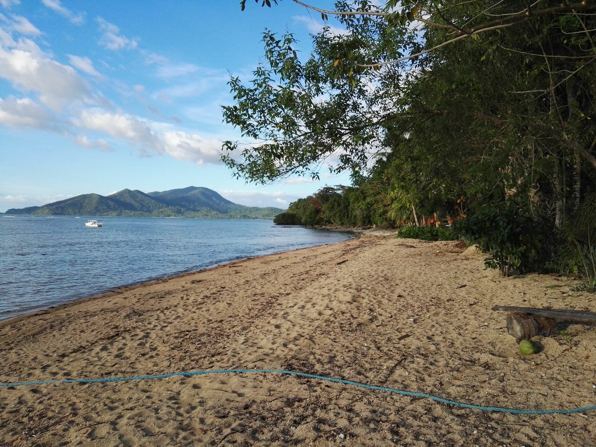 Kahamut-An Beach And Cottages Puerto Princesa Exterior foto